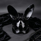 Dominion : profil du masque lapin noir aux oreilles allongées